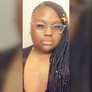 Meet your Posher, Shania